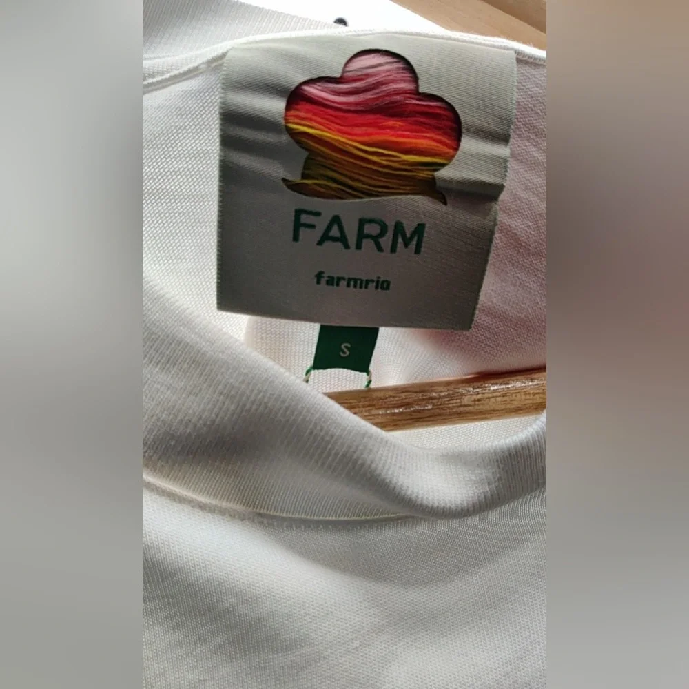 FARM Rio White Tee America Latina Off White Relaxed. - Picture 5 of 7